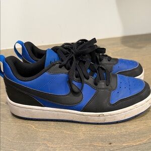 Nike Kids Black and Blue Sneakers